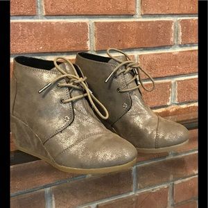 Women’s TOMS booties